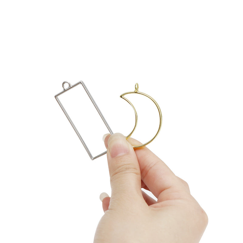 Pack of 10 Golden Geometric Metal Frame, Hollow Bottom Support Pendant Frame
