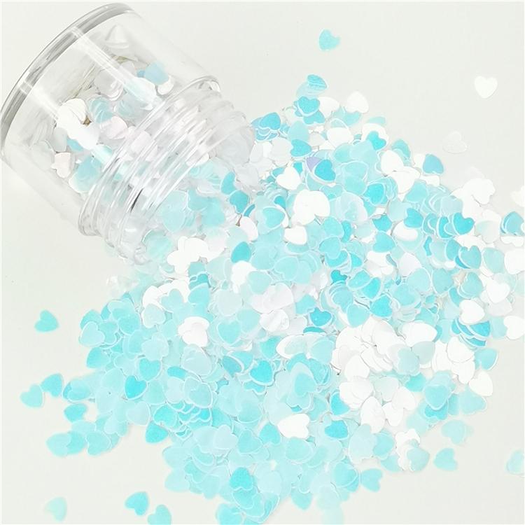 4mm Heart Ice Blue Glitter C021R