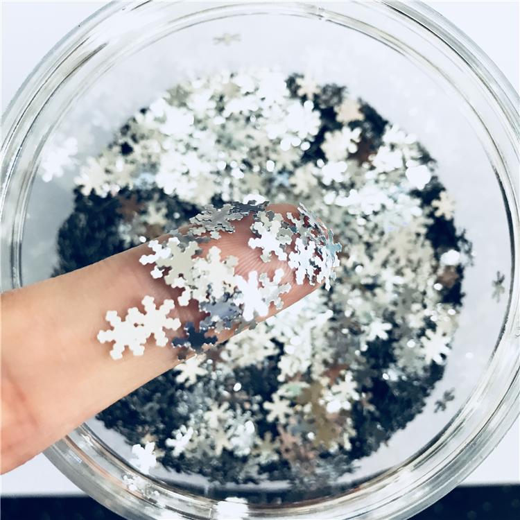 6mm Silver Snowflake Shaped Glitter B0100